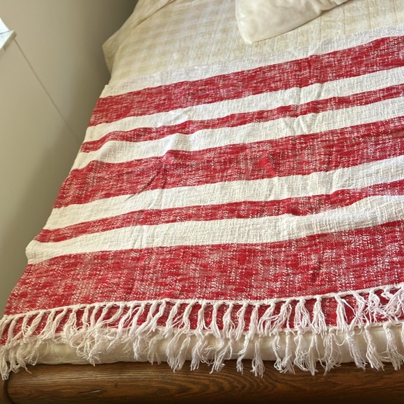 POTTERY BARN cotton throw 70”x 55” blanket - Picture 3 of 6